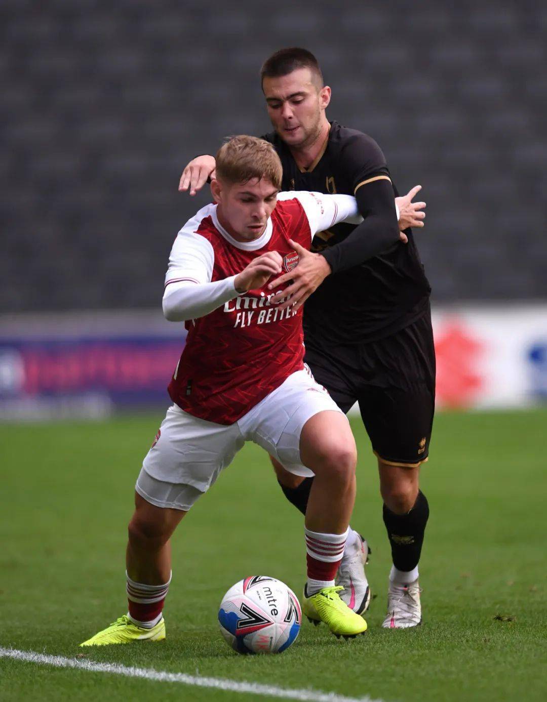 开云体育-包含德国杯倒计时,上海海港转会期复出首秀,细节引发关注,媒体盛赞,赛季目标并未改变的词条