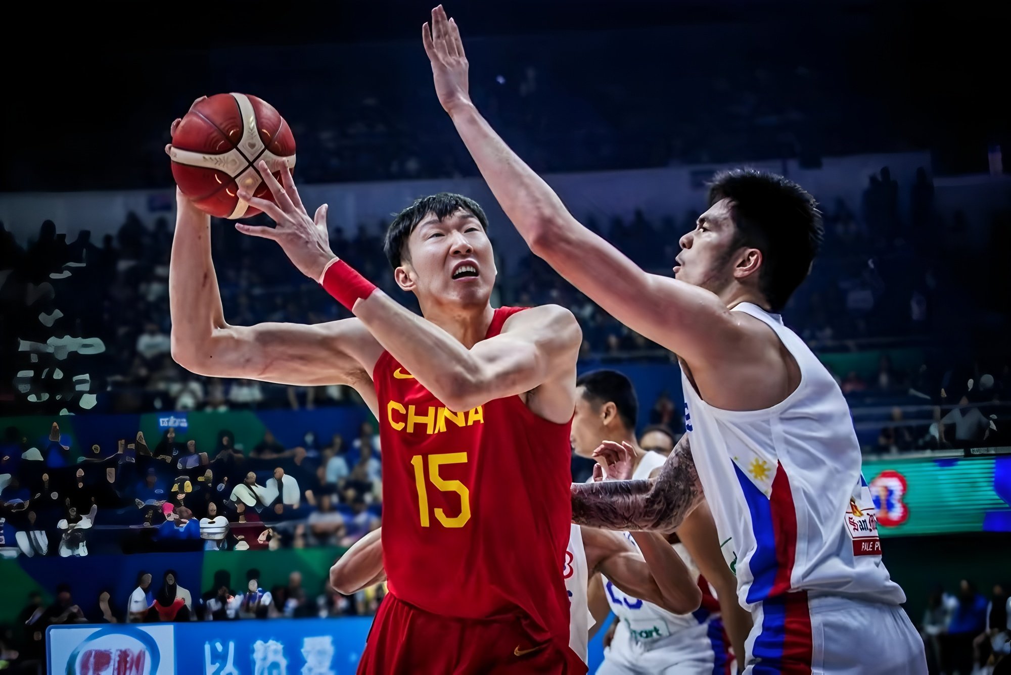 开云-里程碑夜!山东男篮手感冰凉,CBA季后赛赛前刷纪录,态度坚定,轮换策略成焦点的简单介绍