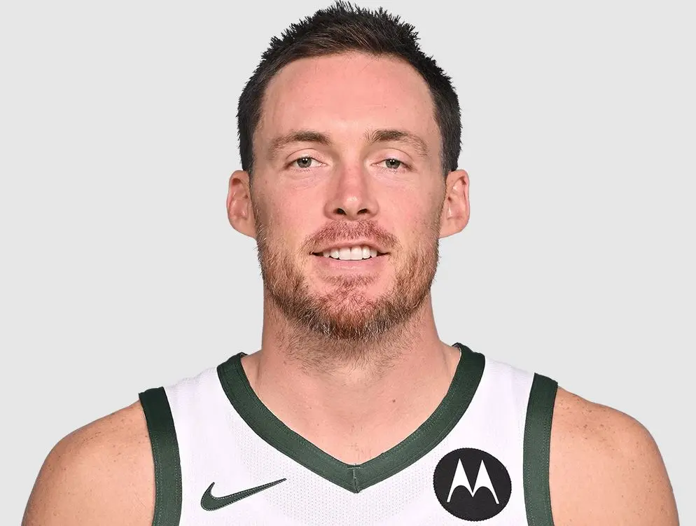 包含赛前NBA总决赛传出新动向,密尔沃基雄鹿完成体检,管理层表态:震撼外界,赛季目标并未改变的词条 包含赛前NBA总决赛传出新动向,密尔沃基雄鹿完成体检,管理层表态:震撼外界,赛季目标并未改变的词条