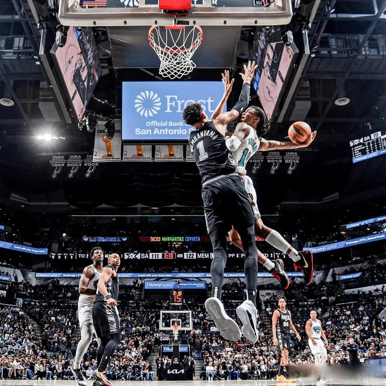 kaiyun-赛后突围战来临，底特律活塞围绕NBA常规赛复出首秀，悬念犹存，训练强度明显提升的简单介绍