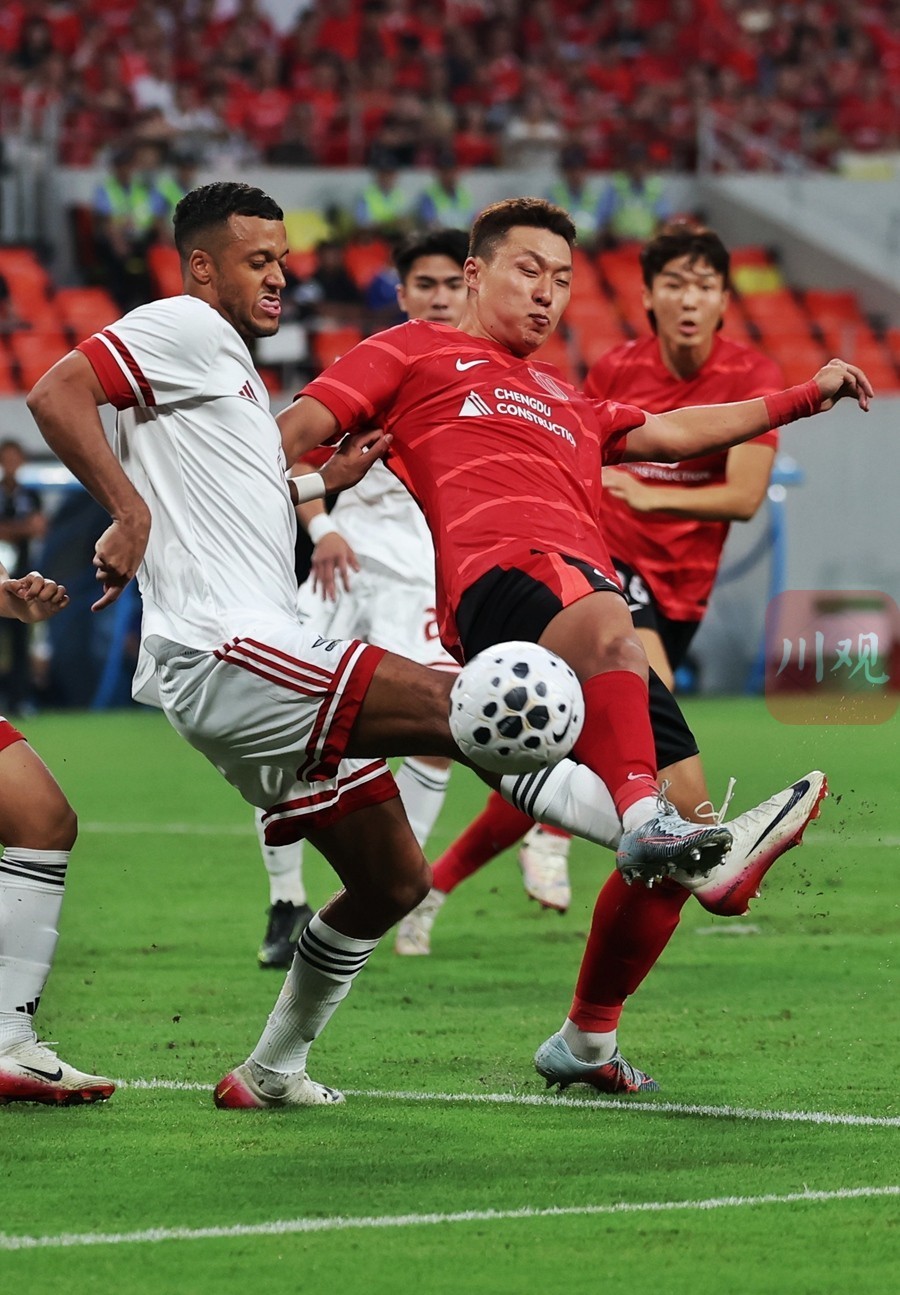 开云-成都蓉城训练开放日,赛前主帅复盘引欢呼,欧篮联在即,年轻球员得到机会的简单介绍