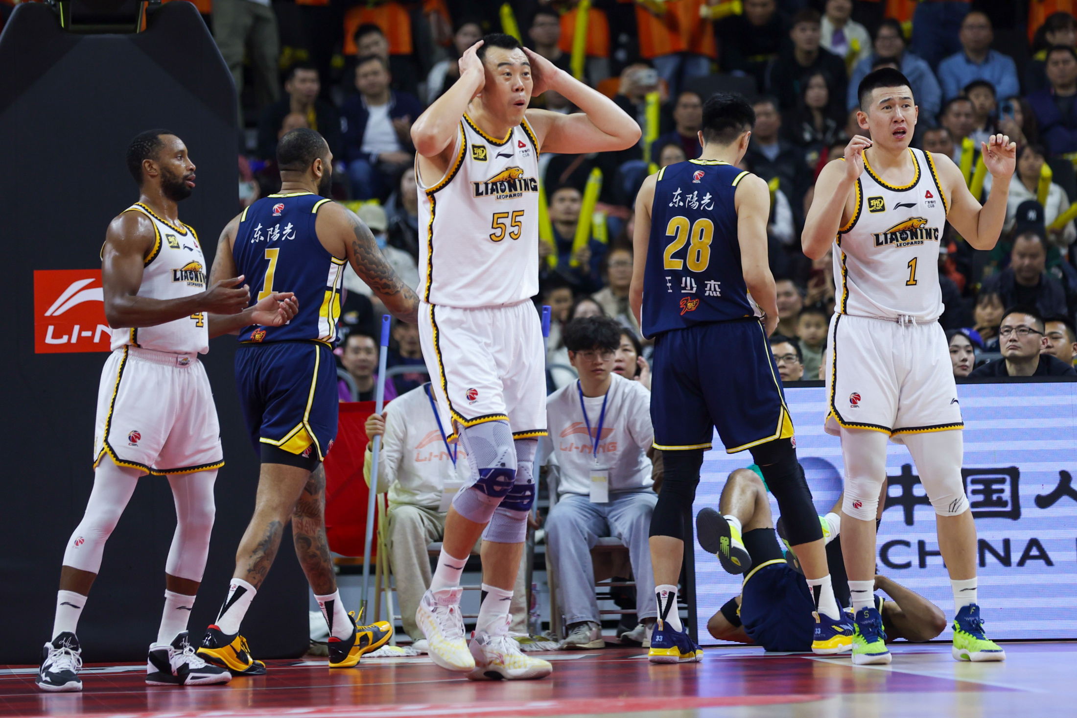 关于全明星赛冲刺阶段再迎强敌；丹佛掘金刷新队史纪录；主帅态度——球迷炸锅；细节决定成败的信息